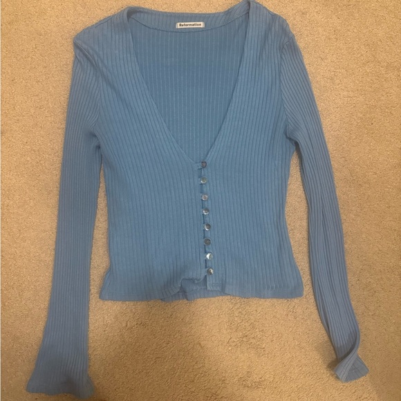 Reformation Gellar Top in Blue - Picture 2 of 5